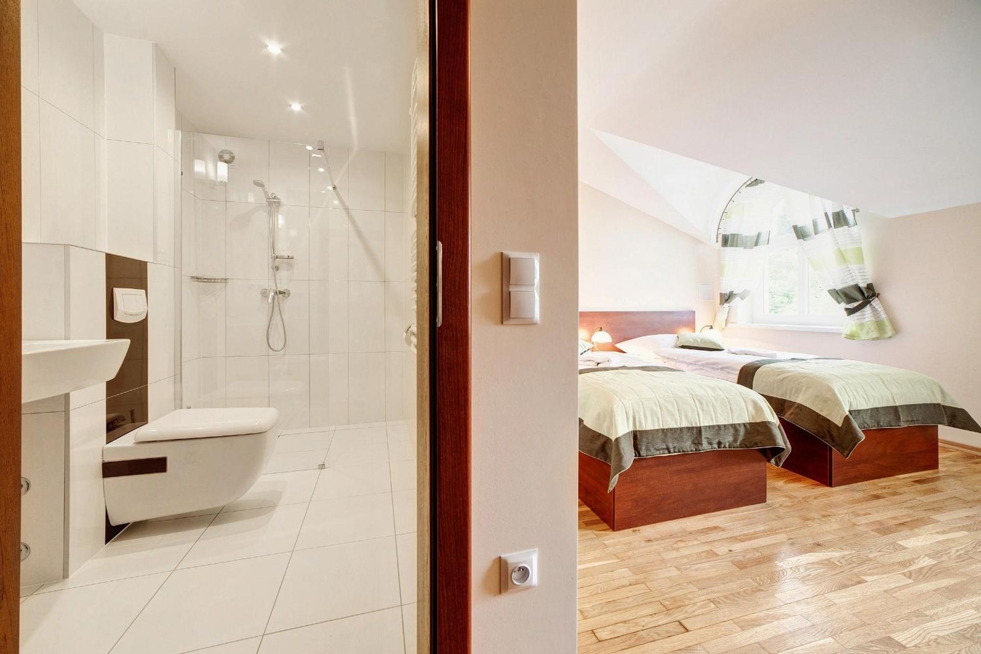 Lesna Polana- Blisko Centrum, Mini Spa, Cicha, Spokojna Okolica, Parking Gratis Krynica-Zdrój Rum bild